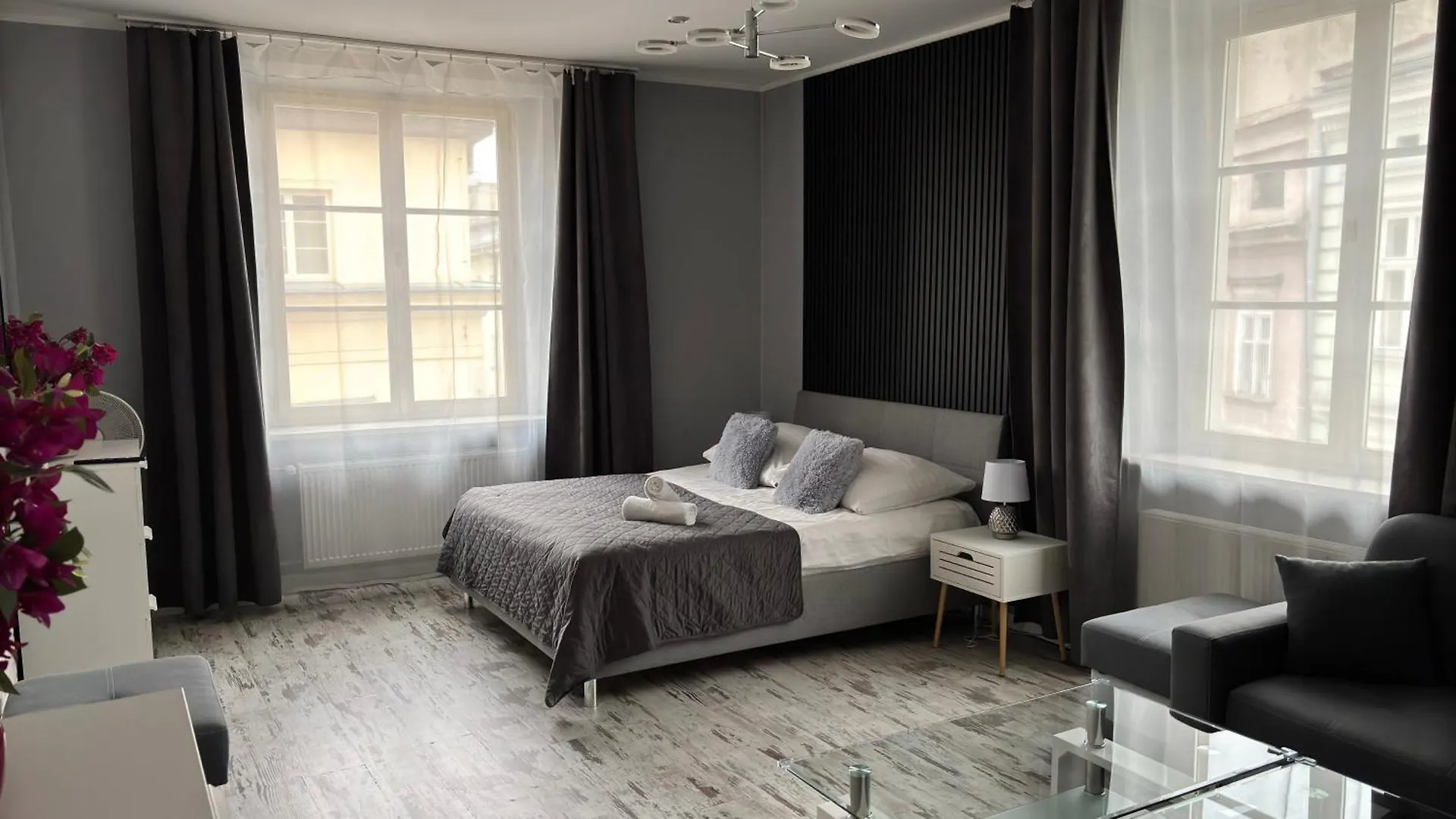 Mikolajska 5 Apartments Krakow 0*,  Polonya